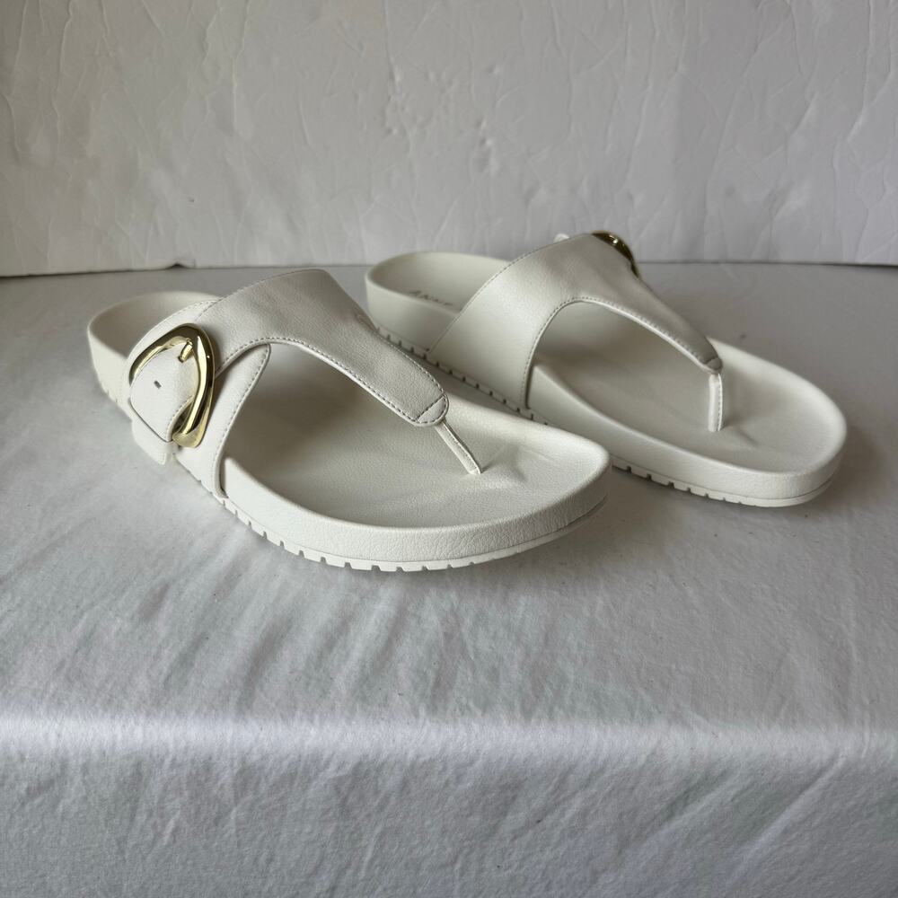 NIB Anne Klien Flex Dainty‎ Flip Flop Thong 11 White Gold Adjustable Buckle